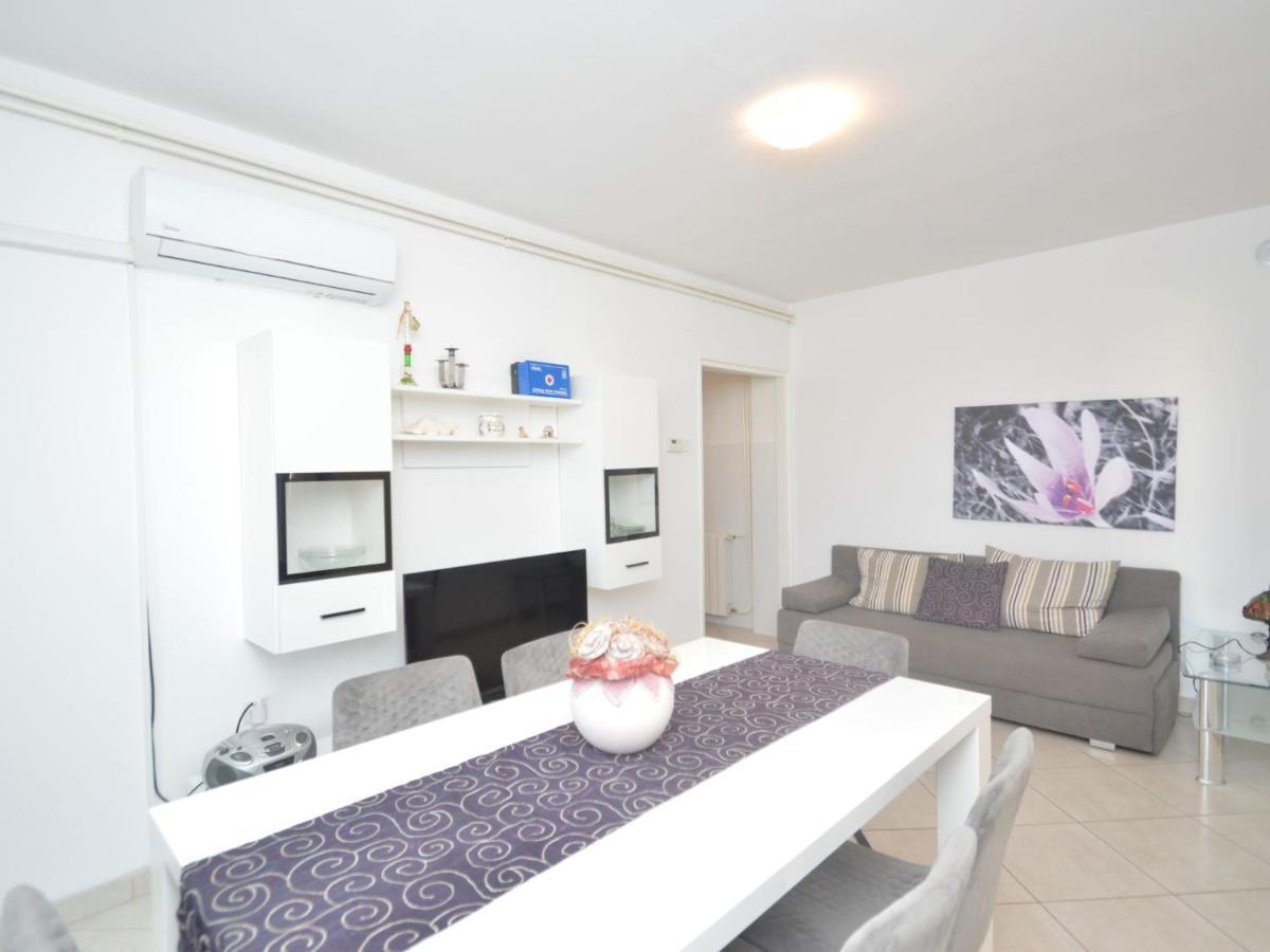 Bozac - Pul480 By Interhome Apartment